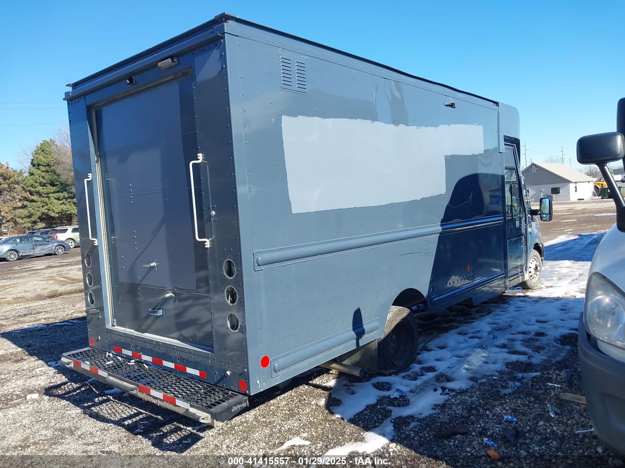 2022 FORD Transit — VIN 1FDDF6P84NKA51572 — photo 4